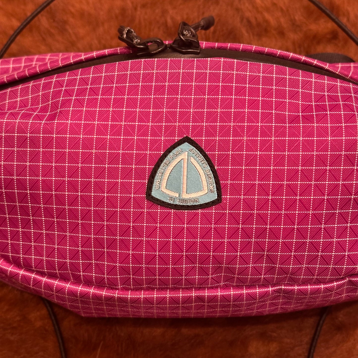 "TRAIL TANK FLIP LOCK / PATCH"