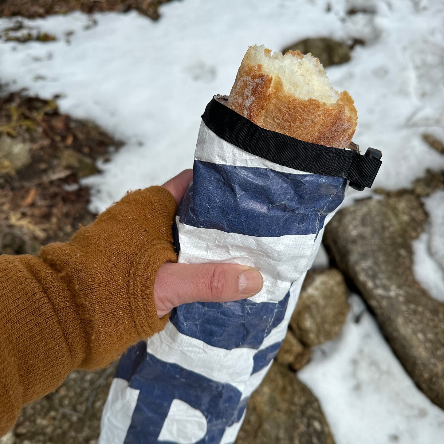 "TYVEK BAGUETTE SACK"