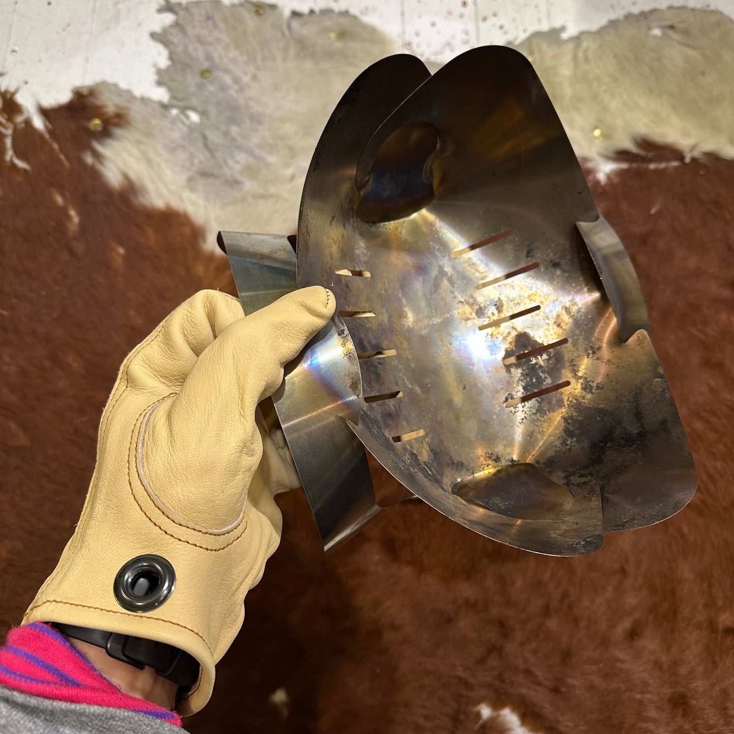 "LEATHER GLOVE"