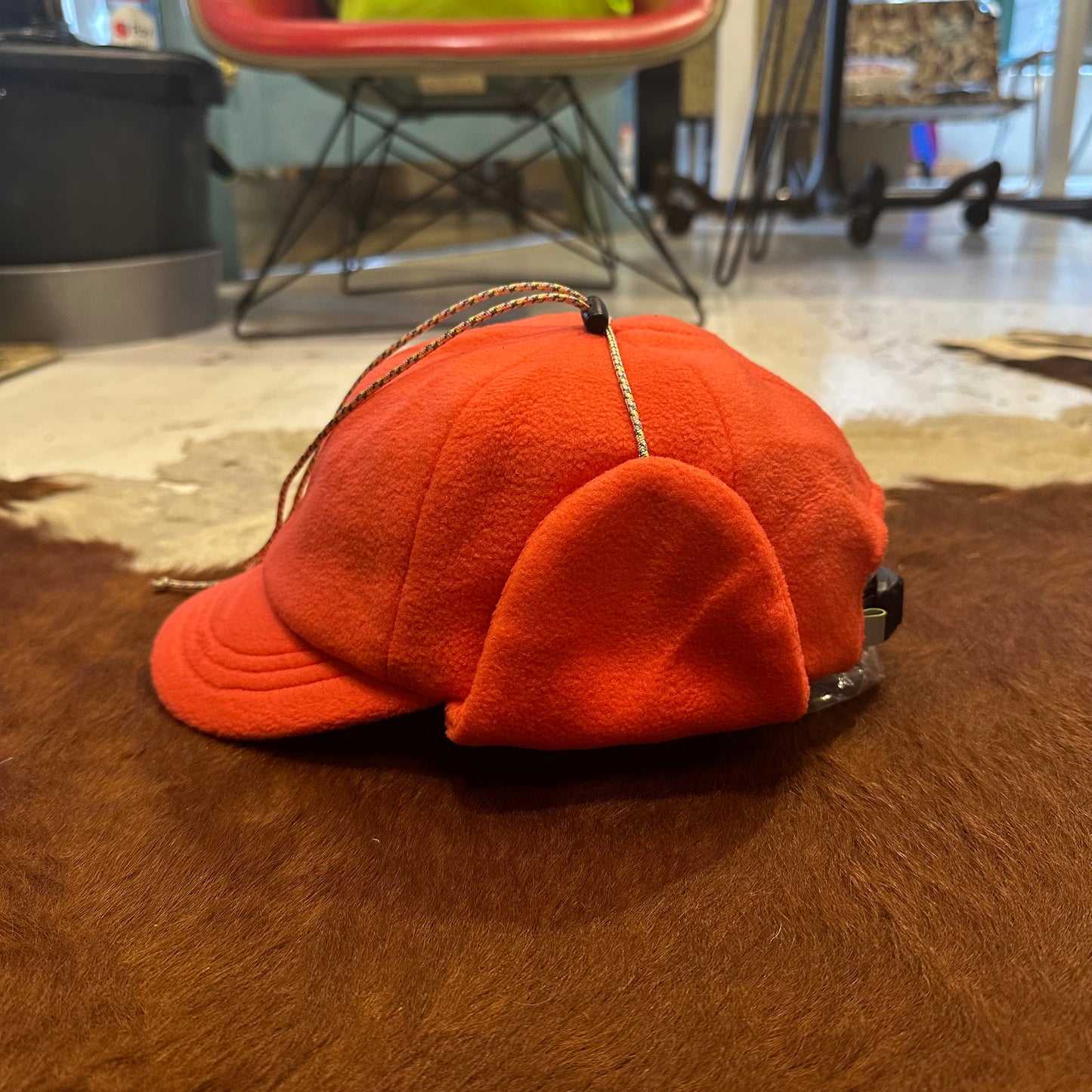 "LOCK FLAP CAP"