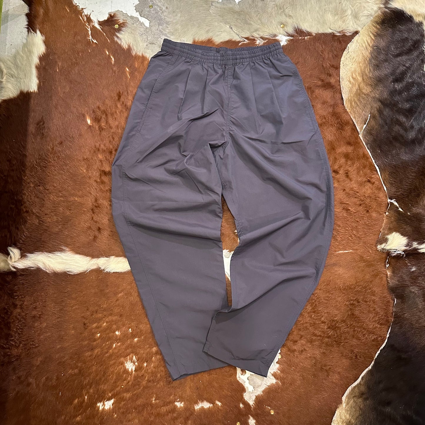 "TRACK PANTS"