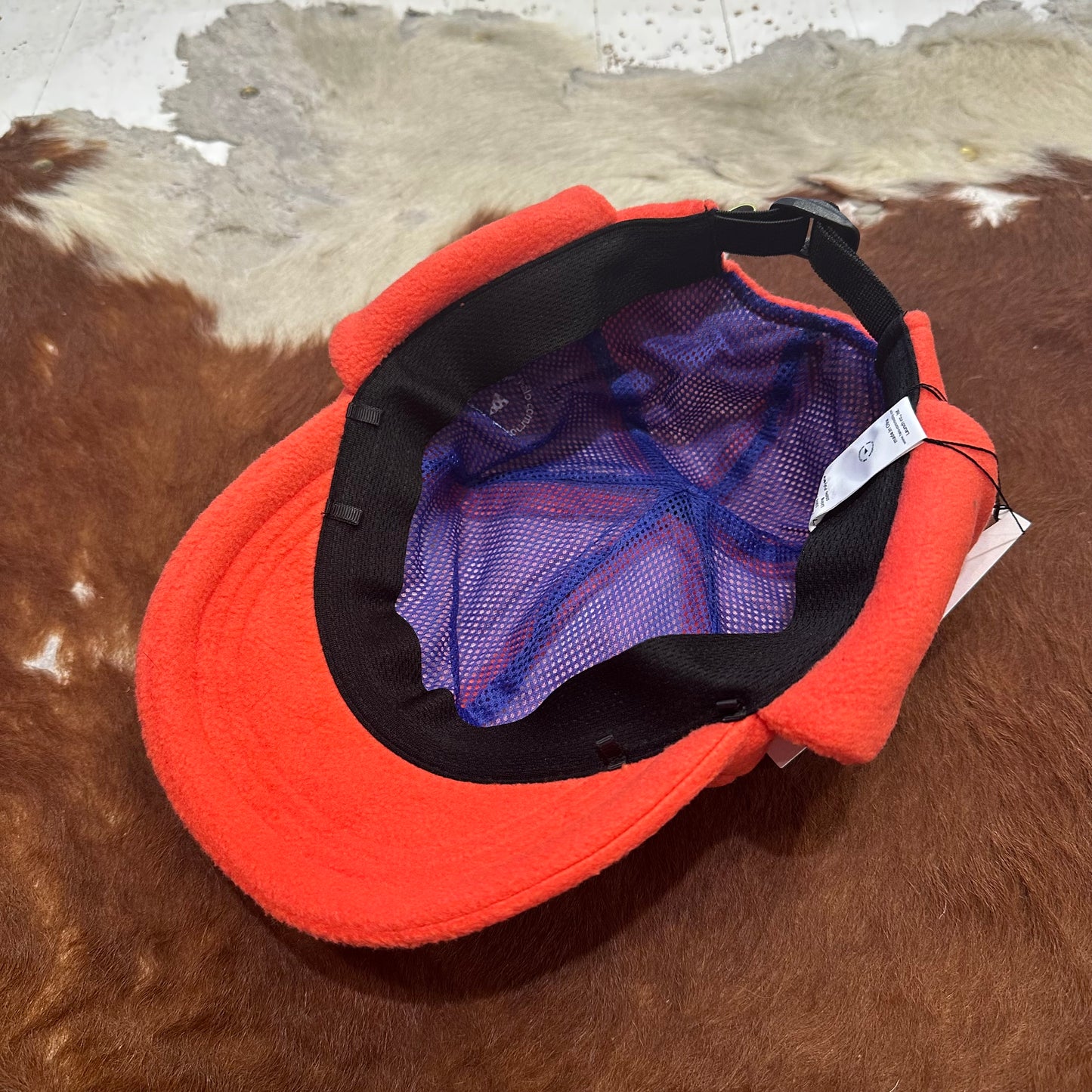 "LOCK FLAP CAP"