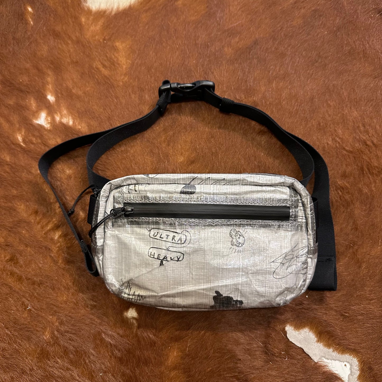 "DT WAIST POUCH"