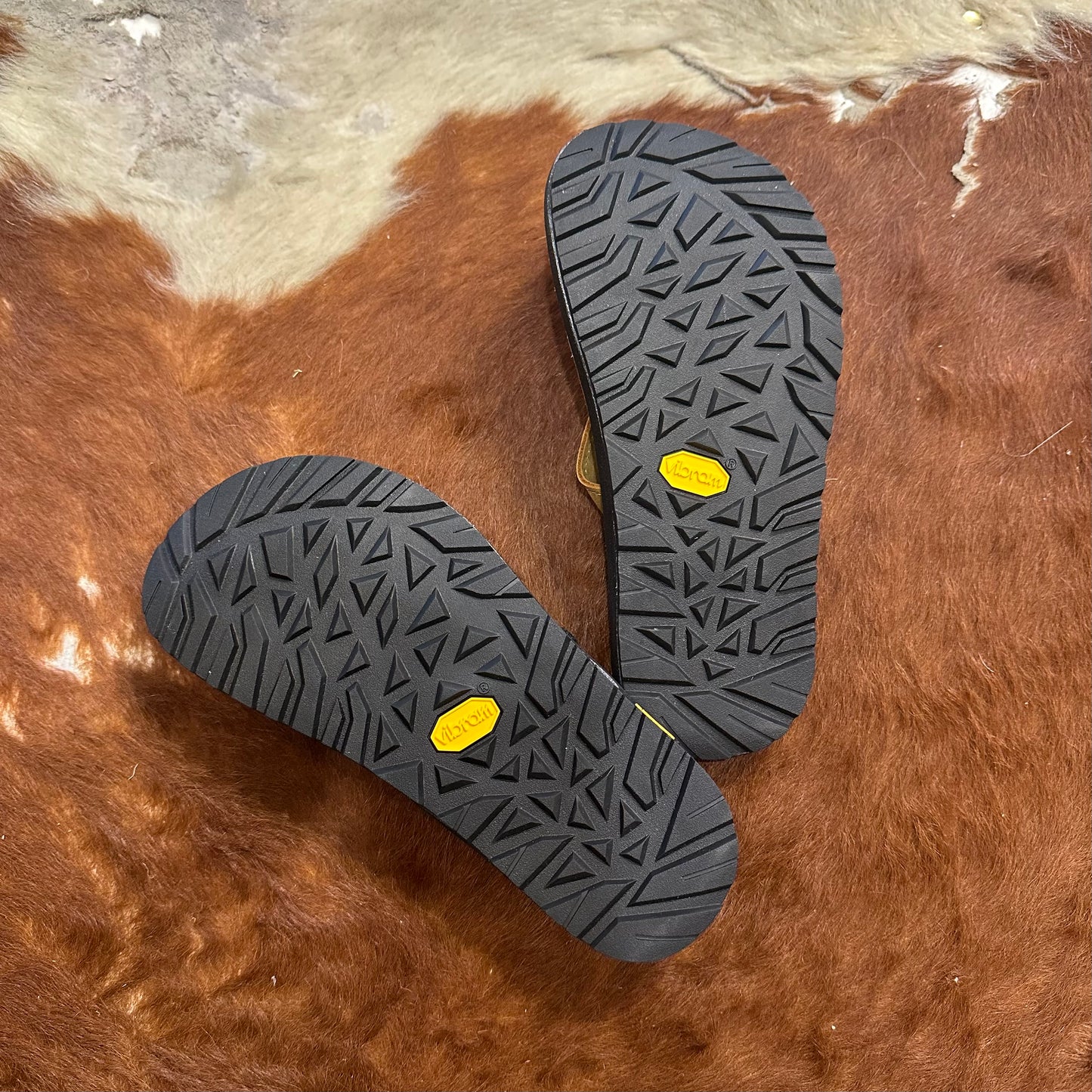 "FLIP FLOP / SYNTHETIC SPORT・PREMIUM NUBUCK LEATHER"