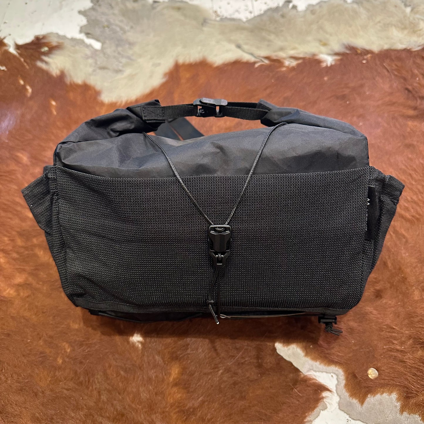 "HIP PACK"