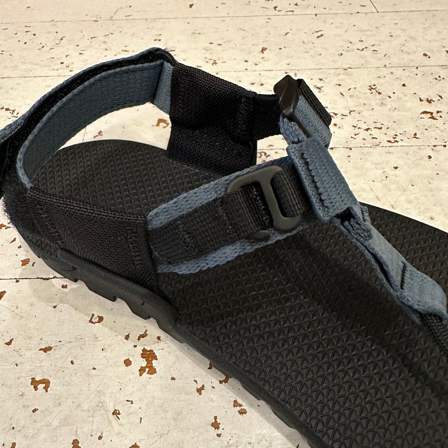 "CAIRN EVO SANDAL"