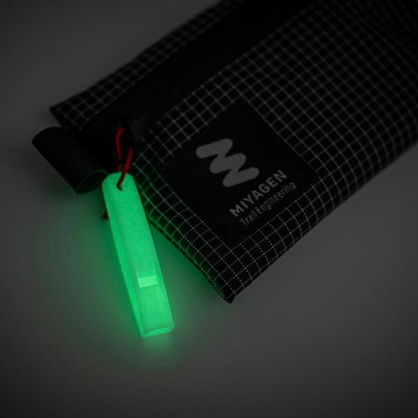 "3D WHISTLE 2g WITH GLOW"