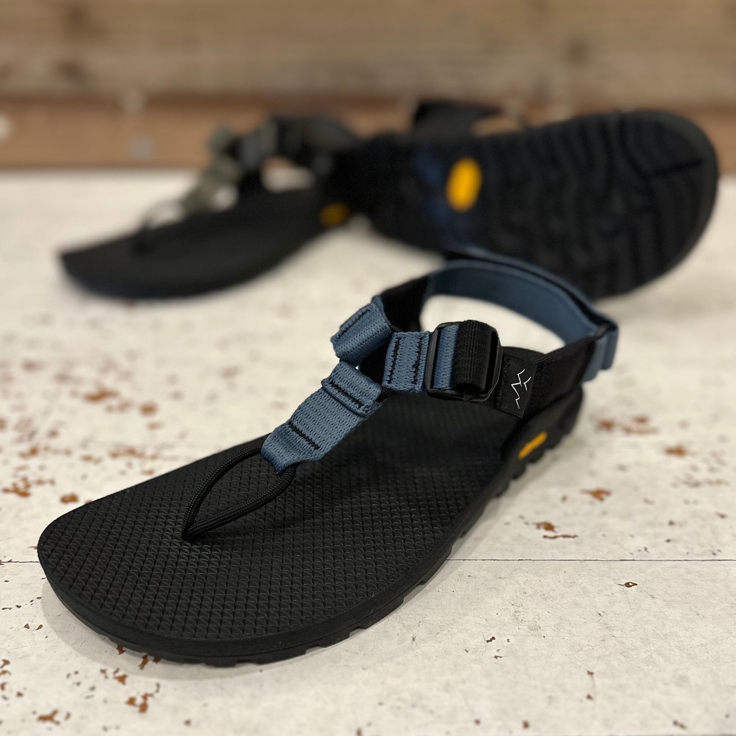 "CAIRN EVO SANDAL"