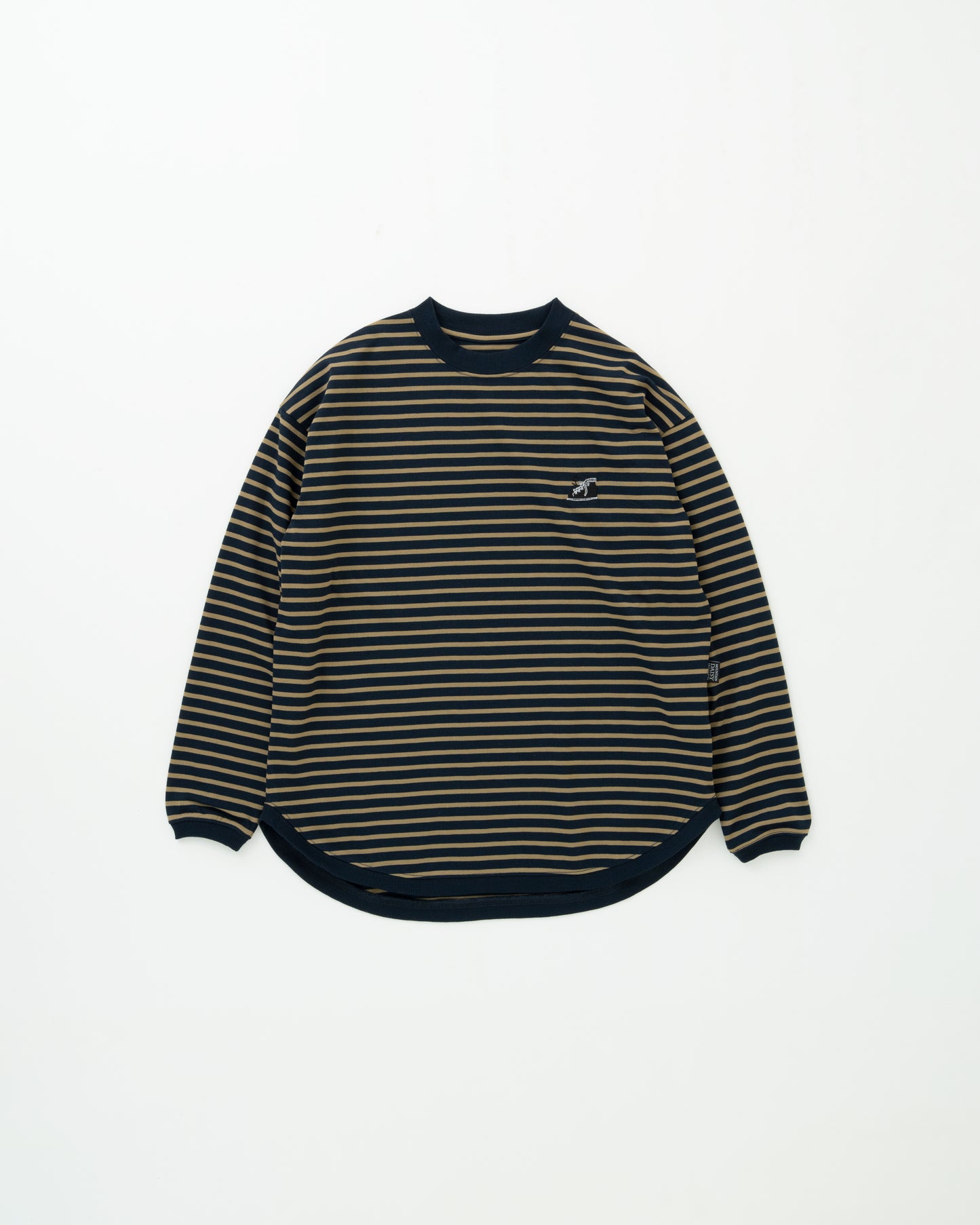 "HIKE BORDER NAGASODE TEE"