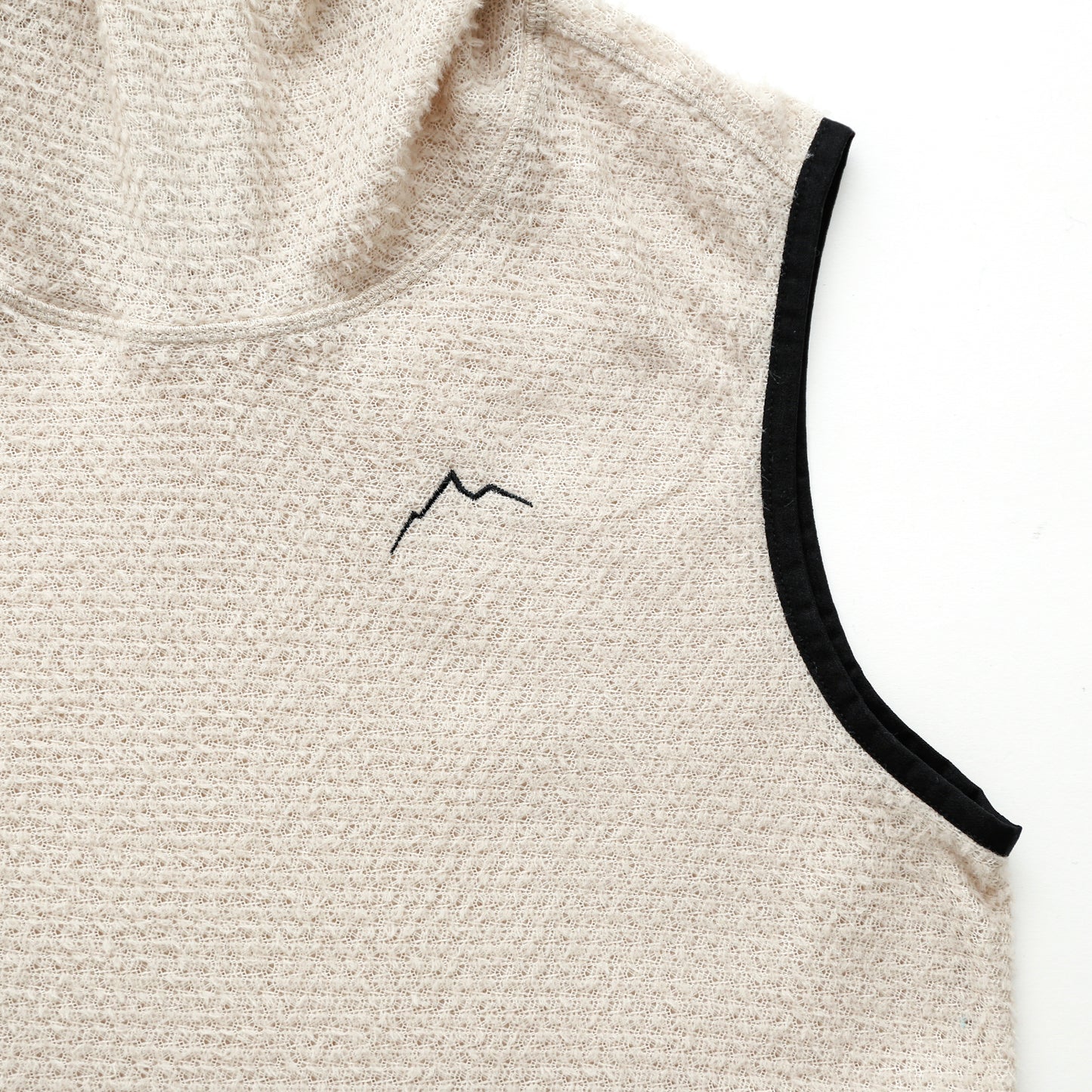 "ALPHA PULLOVER VEST"