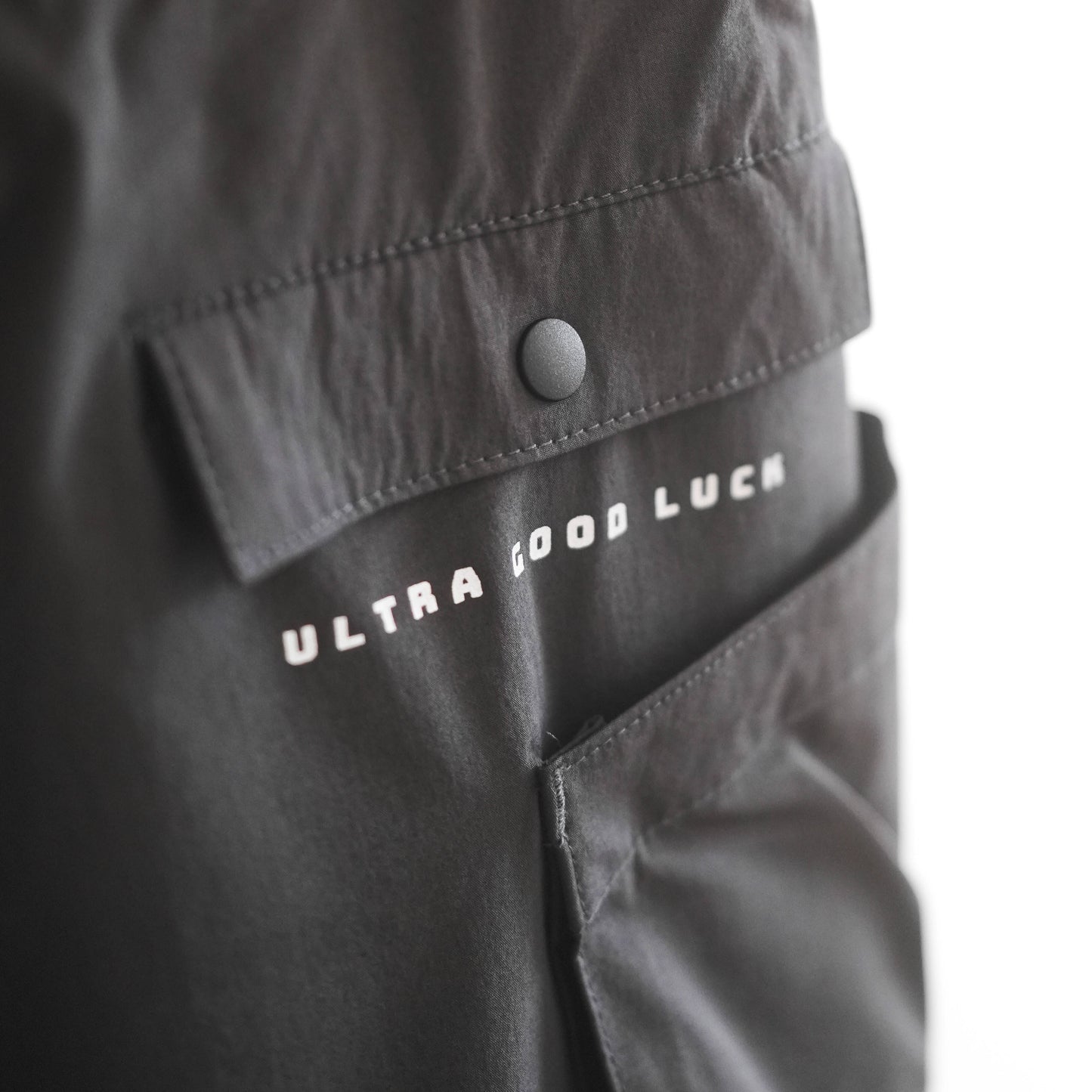"RID SHELL PANTS / 2026 SPRING"