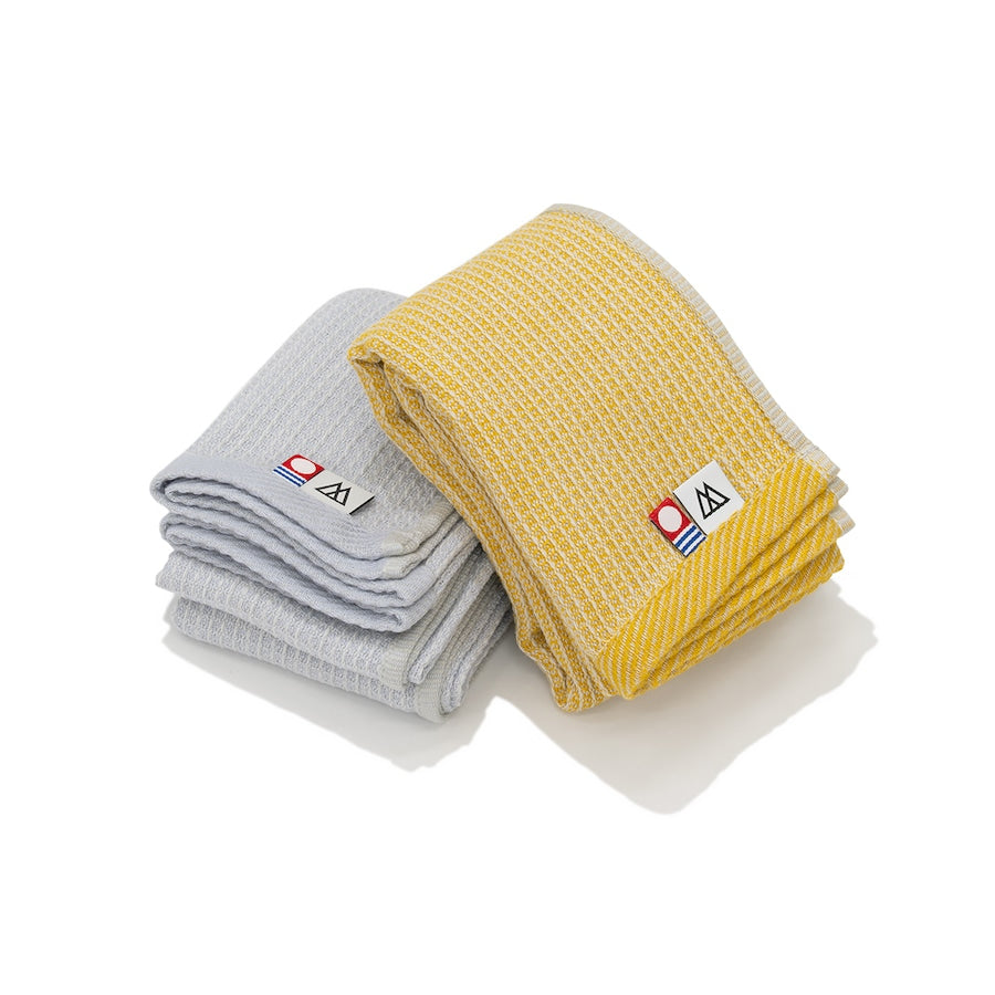 "WAFFLE NECK WRAP TOWEL"