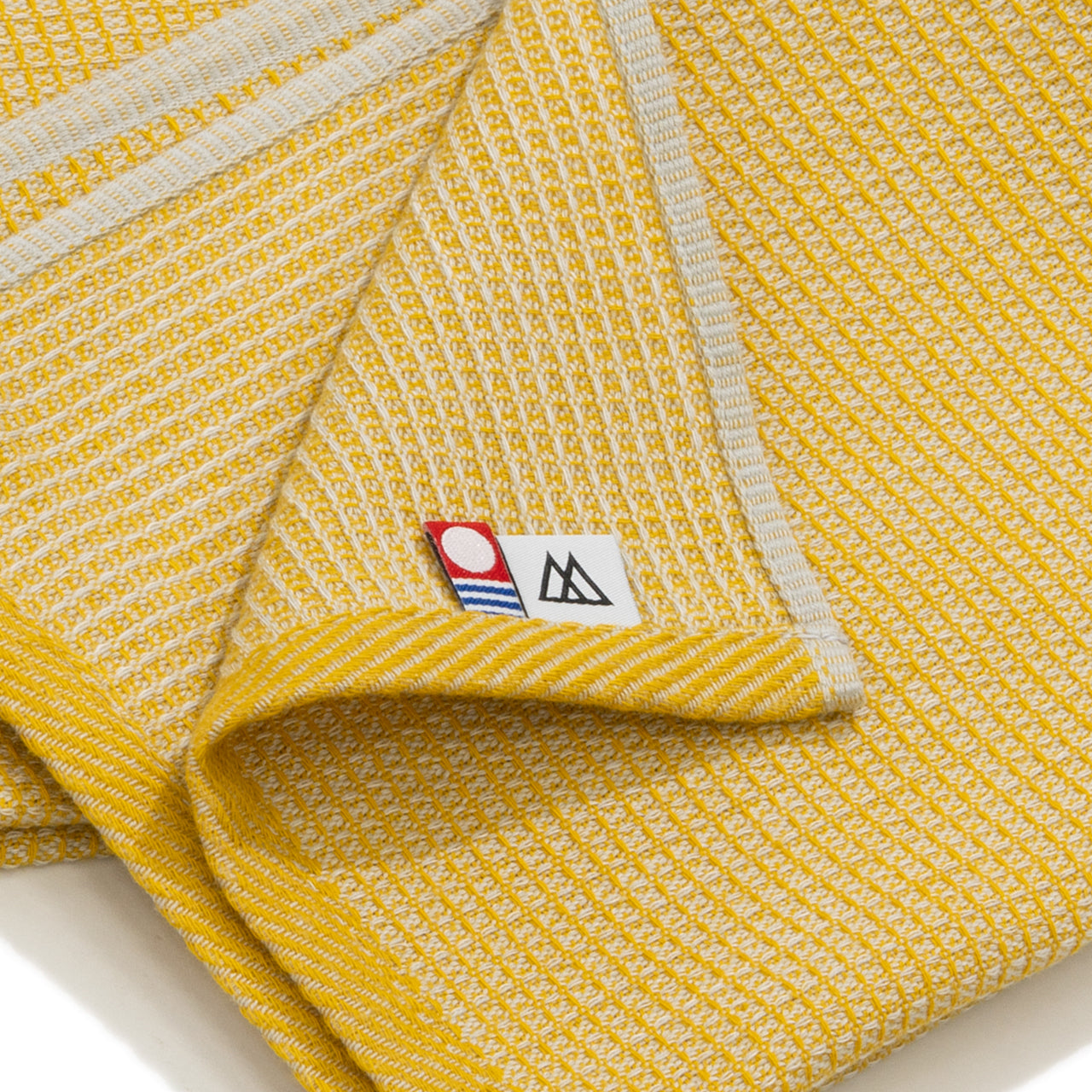 "WAFFLE NECK WRAP TOWEL"