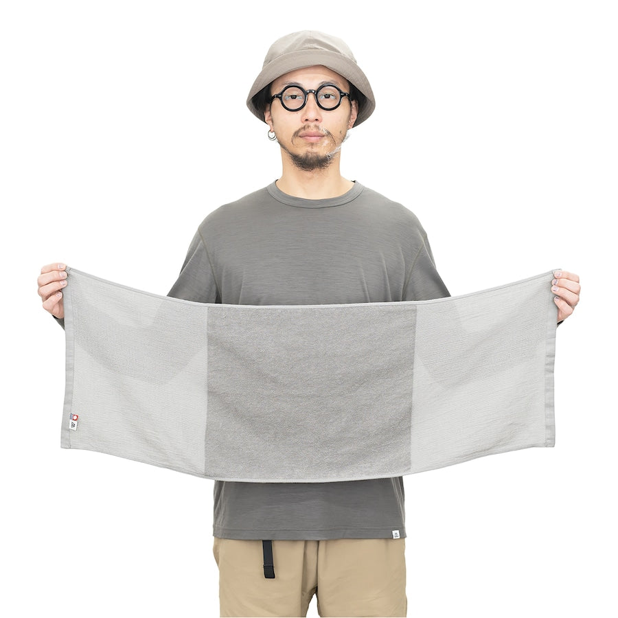 "NECK WRAP TOWEL"