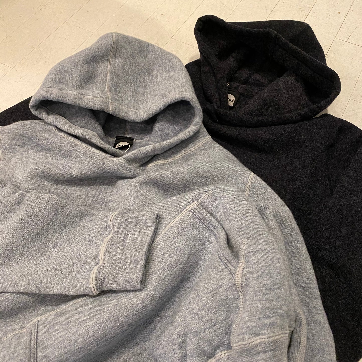 "PULLOVER HOODIE / CLASSIC"